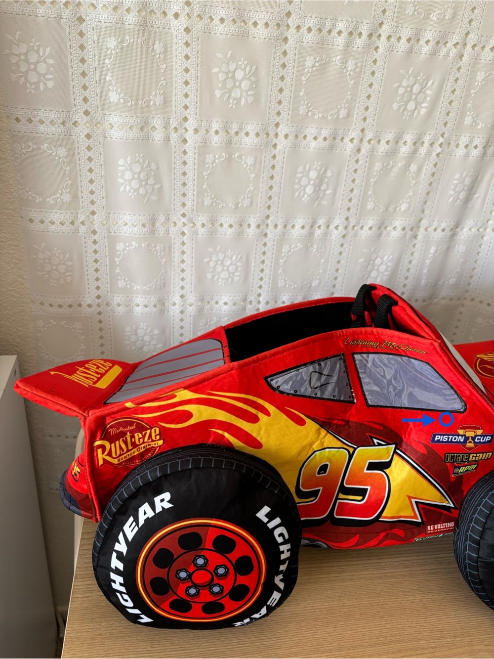Spirit Halloween Disney Cars Toddler Lightning McQueen 3D Ride-Along Costume - Picture 15 of 16